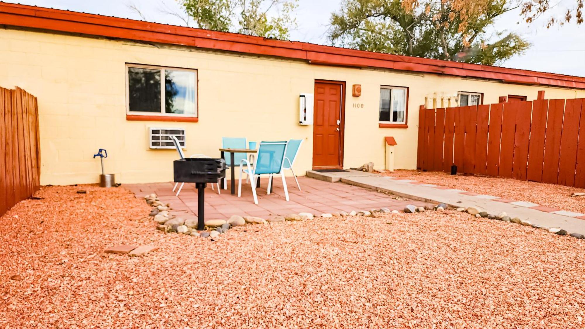 Red Rock Motel And Dam Motel Page Zewnętrze zdjęcie